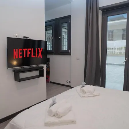 Led, Comfort And Style Just A Few Minutes From The Colosseum