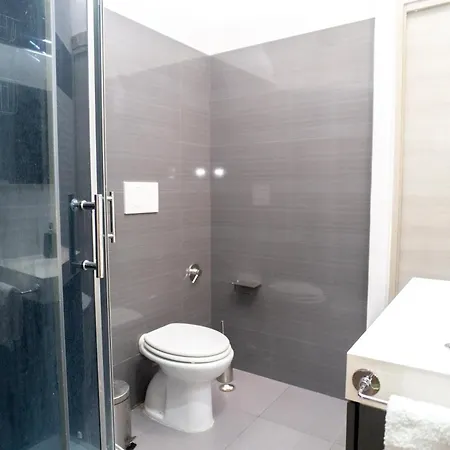 Apartment Led, Comfort And Style Just A Few Minutes From The Colosseum